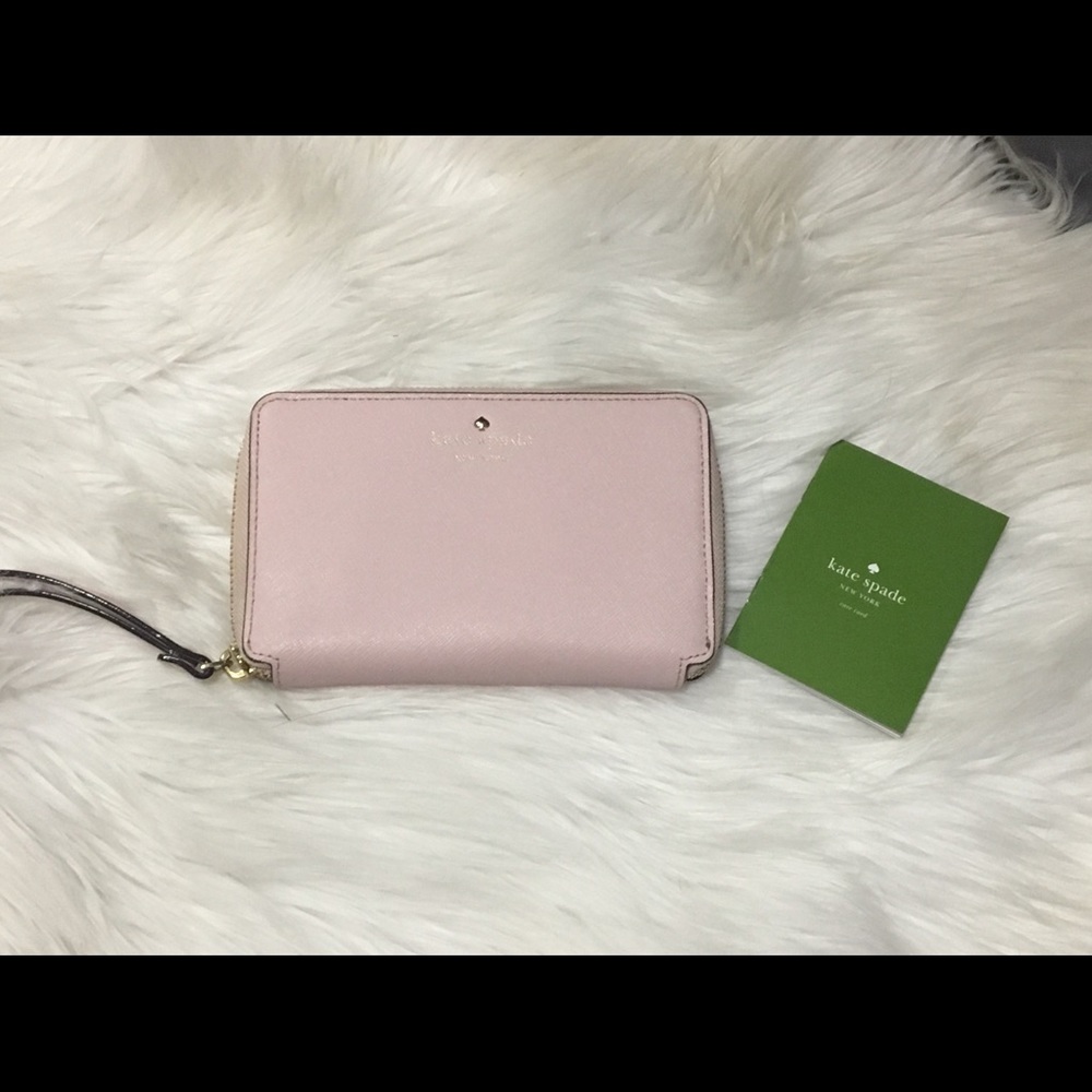 Kate Spade smart phone wristlet/ Wallet
